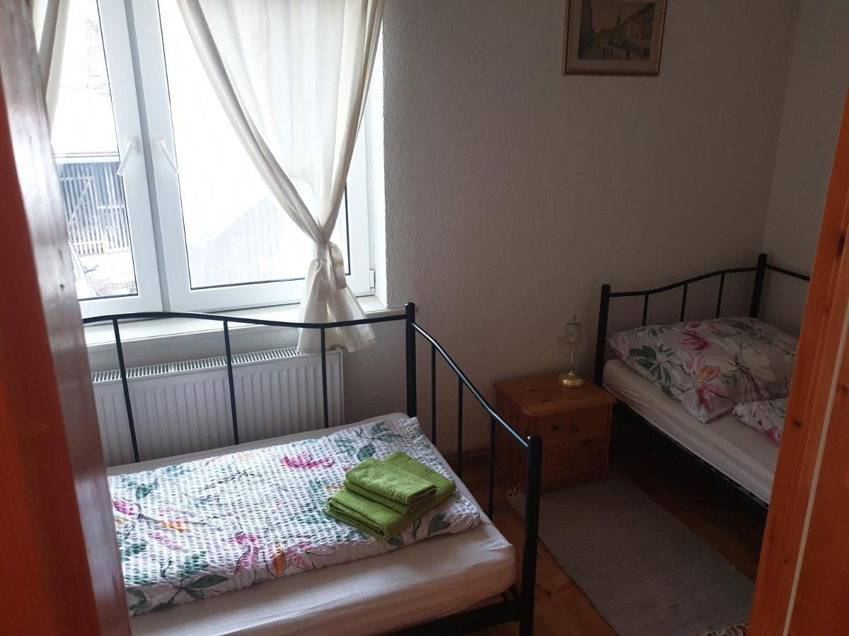 Lerchenhof Hotel Фризах Екстериор снимка