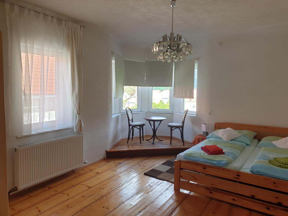 Lerchenhof Hotel Фризах Екстериор снимка