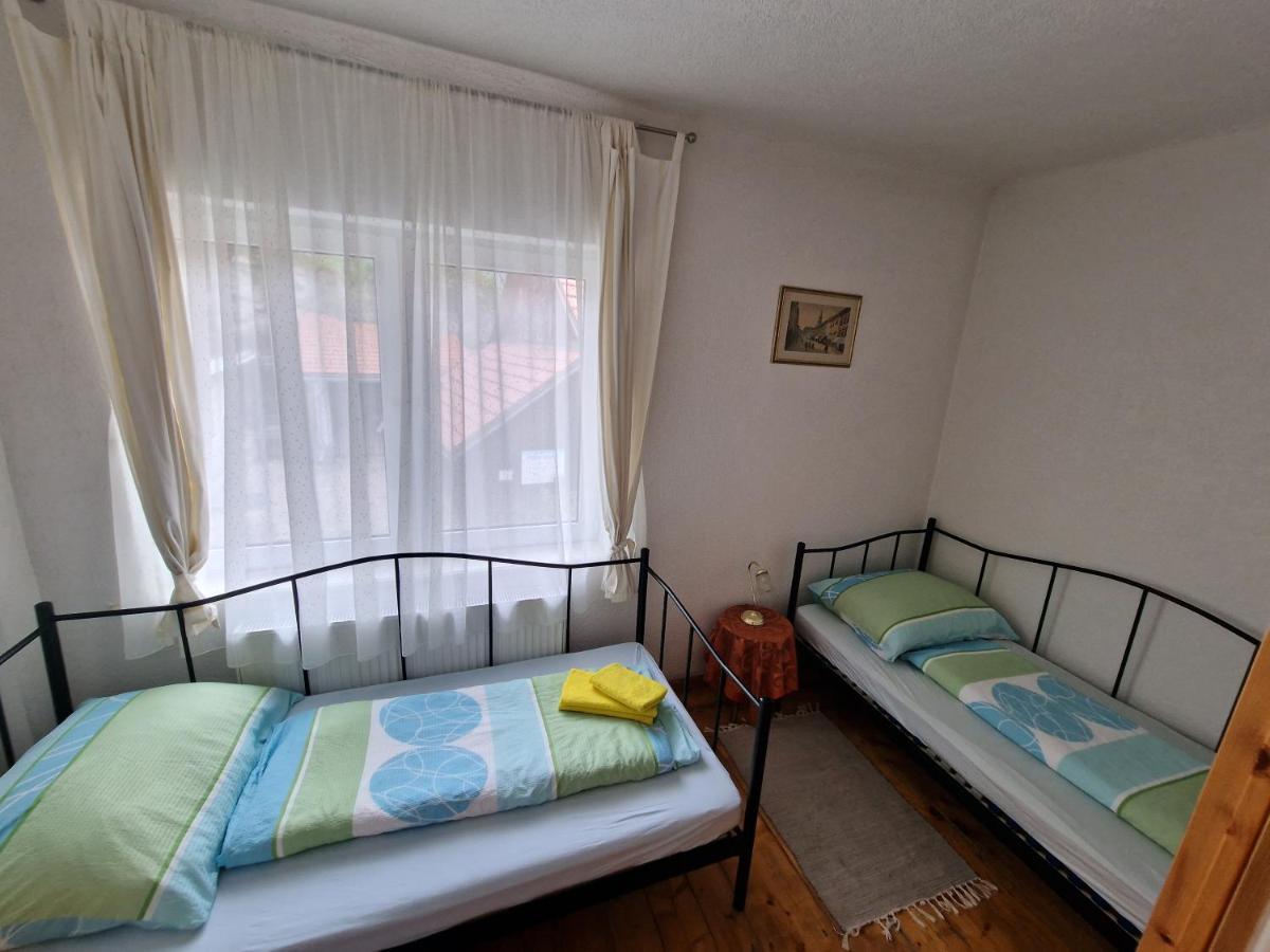 Lerchenhof Hotel Фризах Екстериор снимка
