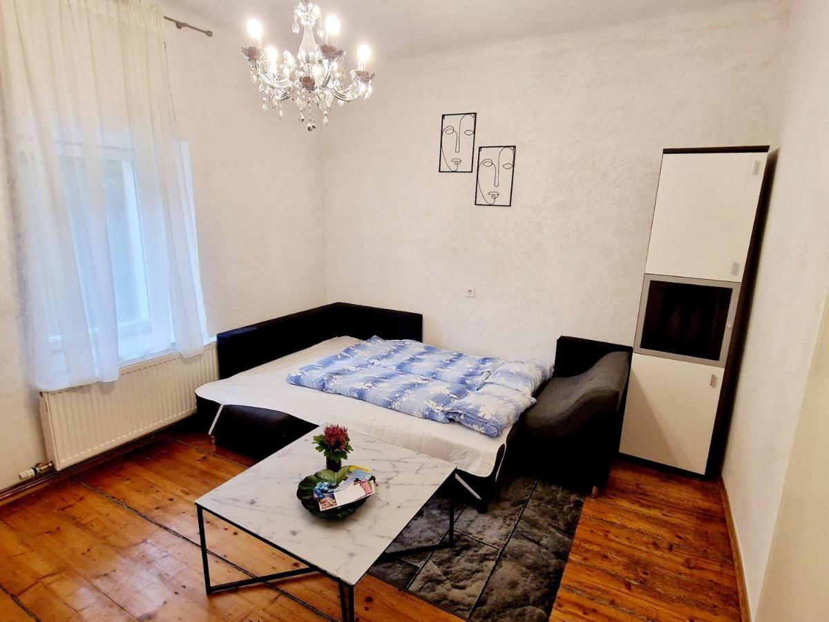 Lerchenhof Hotel Фризах Екстериор снимка