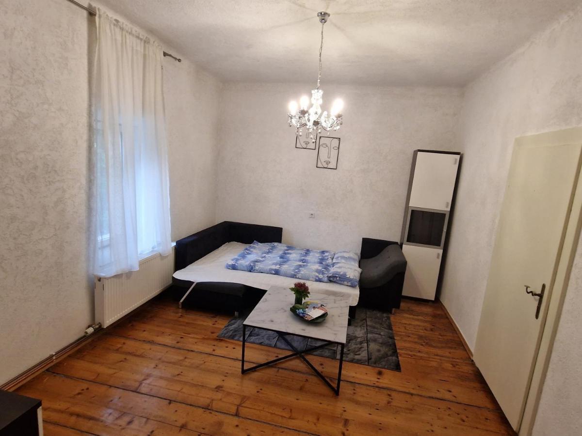 Lerchenhof Hotel Фризах Екстериор снимка