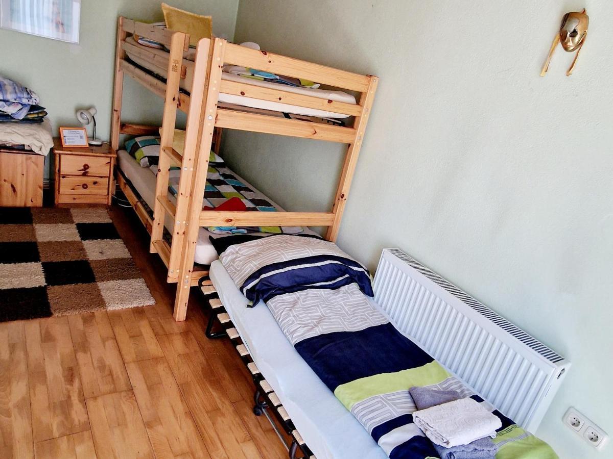 Lerchenhof Hotel Фризах Екстериор снимка