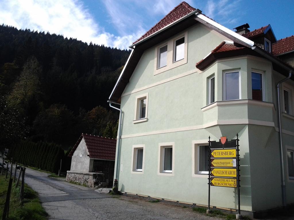 Lerchenhof Hotel Фризах Екстериор снимка